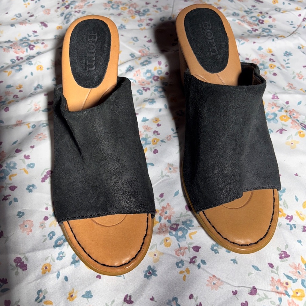 Born Women's Black and Tan Mules